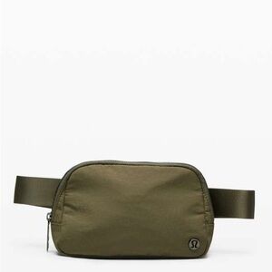 lululemon athletica Khaki Men's Belt Bag
